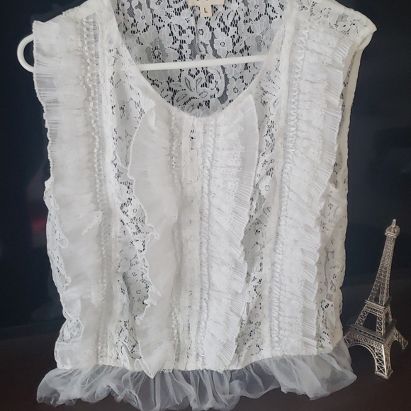 1 M Left 💕NEW POL lace pleated ruffle top - Picture 4 of 14